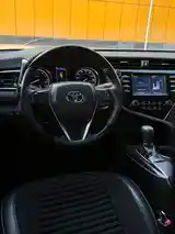 Toyota Camry, 2018-6