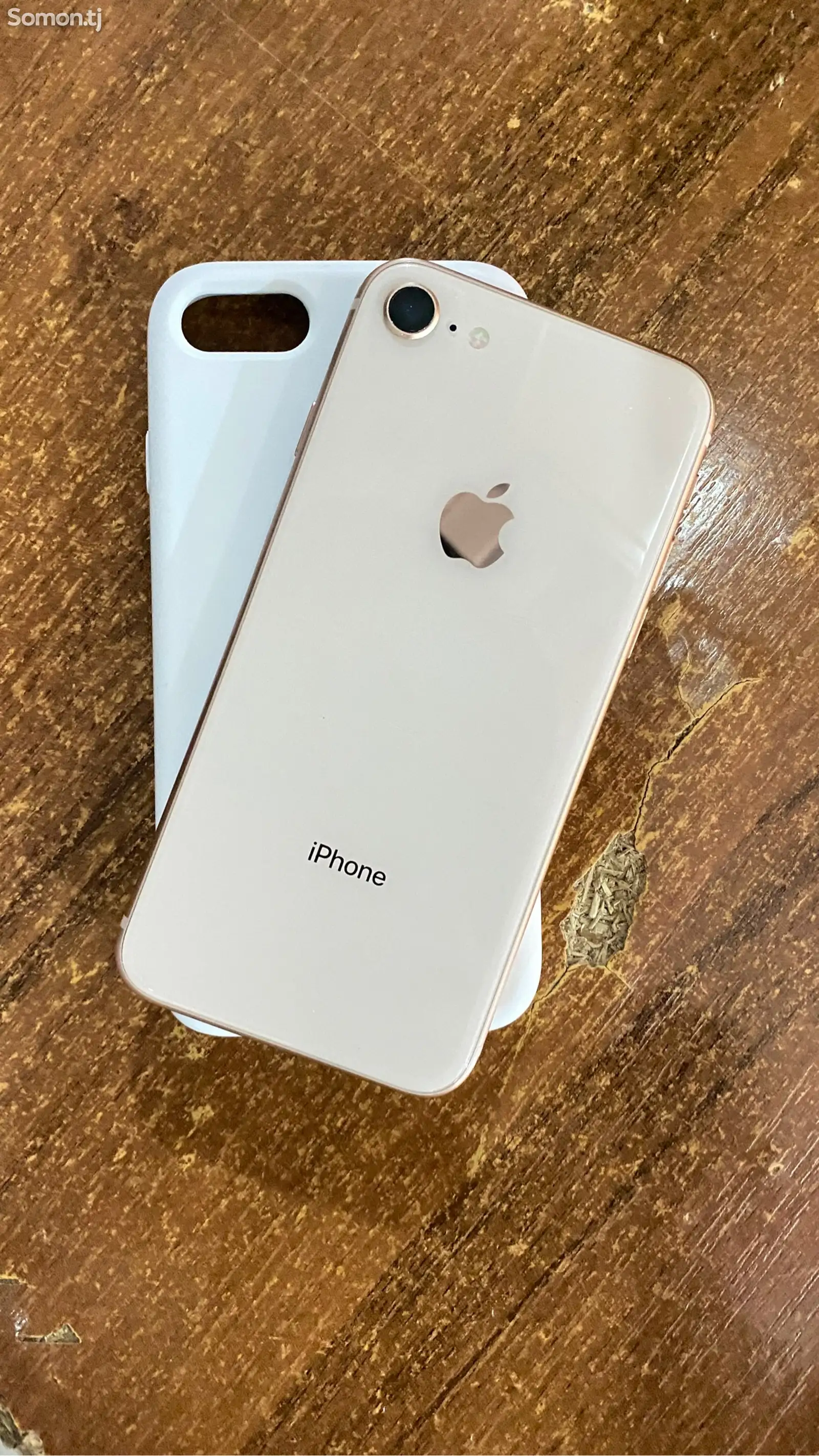 Apple iPhone 8, 64 gb, Gold-1