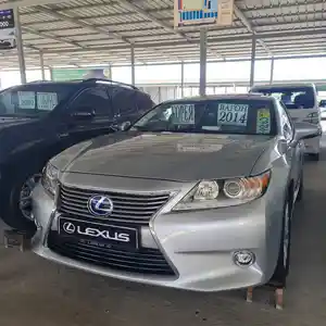 Lexus ES series, 2014