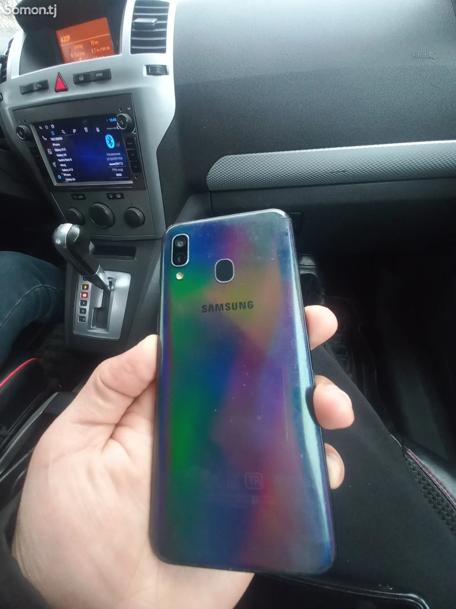 Samsung Galaxy A40-1