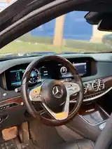 Mercedes-Benz S class, 2015-7