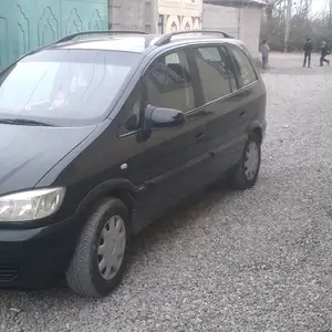 Opel Zafira, 2001