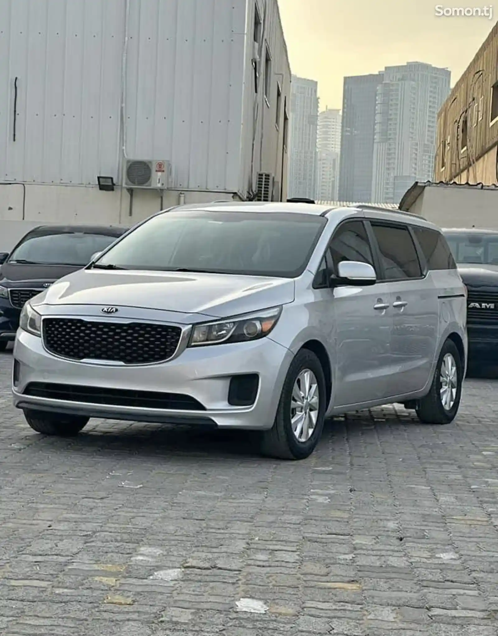 Kia Sedona, 2015-1