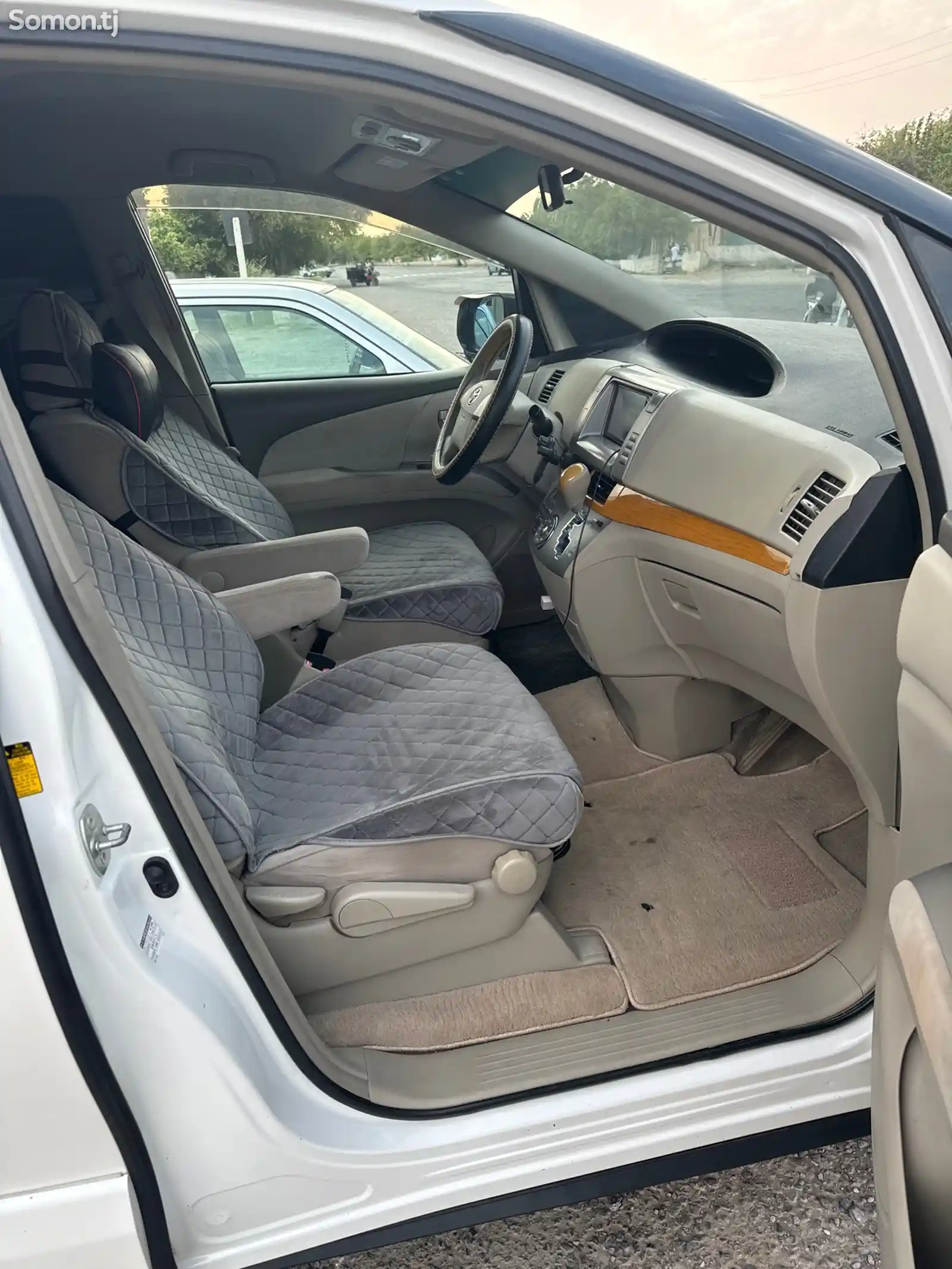 Toyota Estima, 2008-5