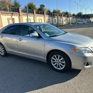 Toyota Camry, 2011