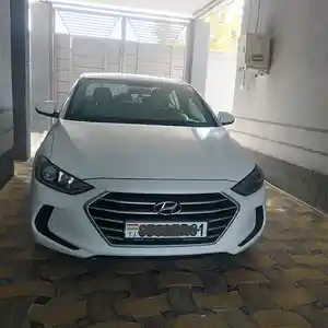 Hyundai Elantra, 2017