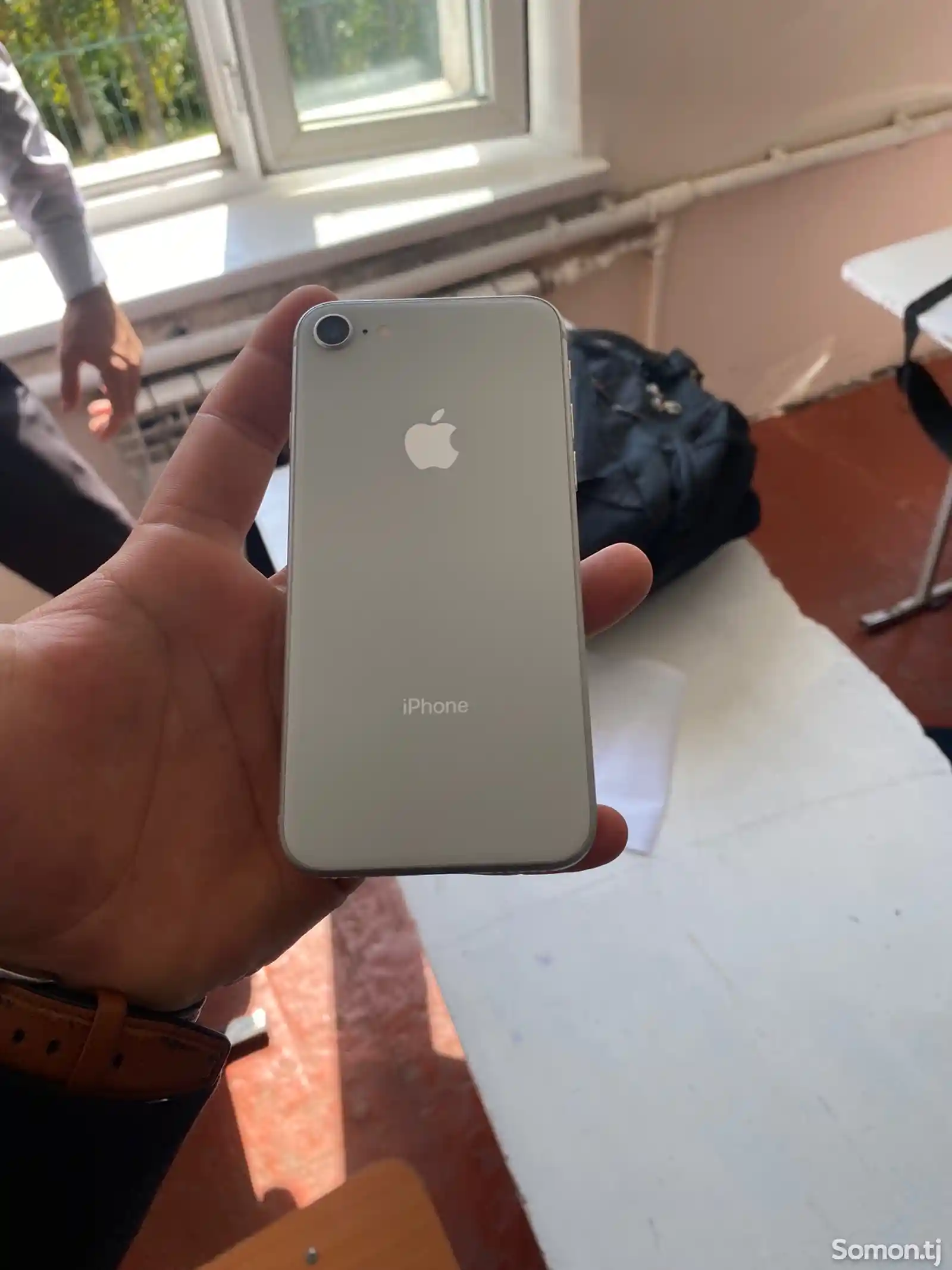 Apple iPhone 8, 64 gb-2