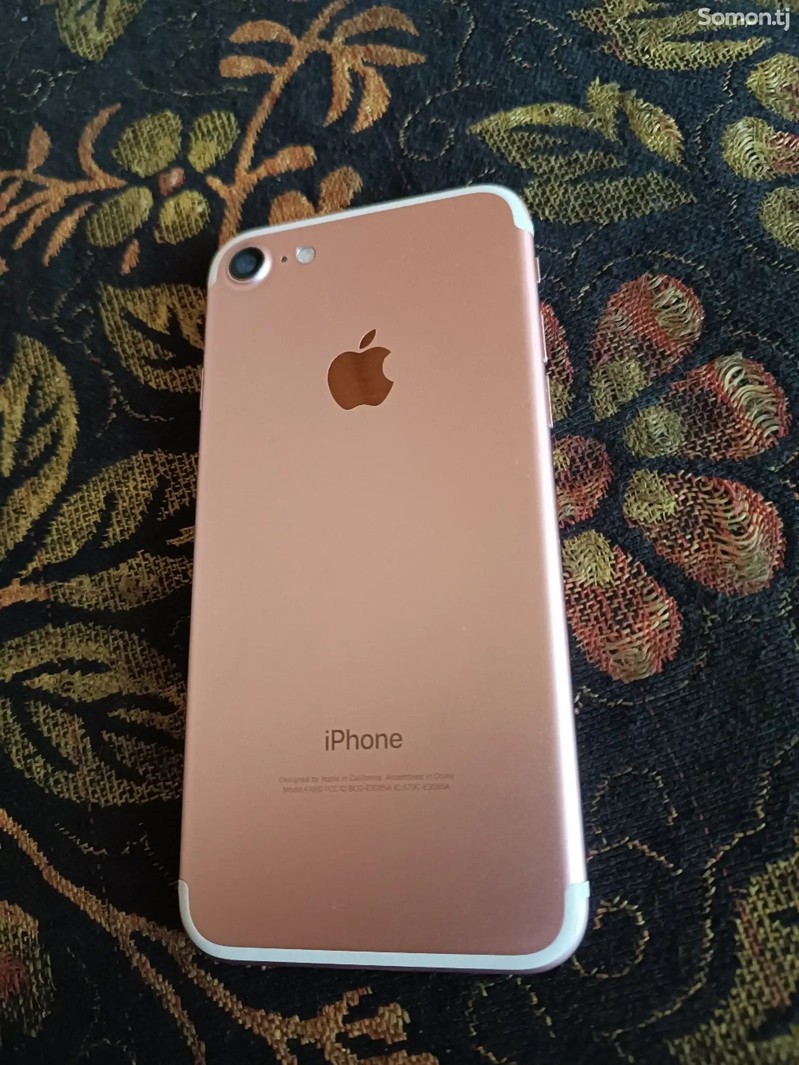 Apple iPhone 7, 32 gb-1