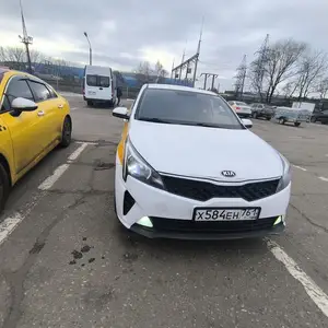 Kia Rio, 2021