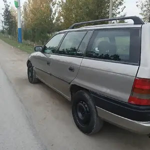 Opel Astra F, 1995