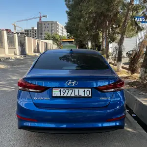 Hyundai Elantra, 2017