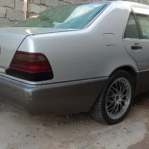 Mercedes-Benz W124, 1992