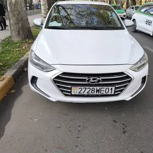 Hyundai Elantra, 2017