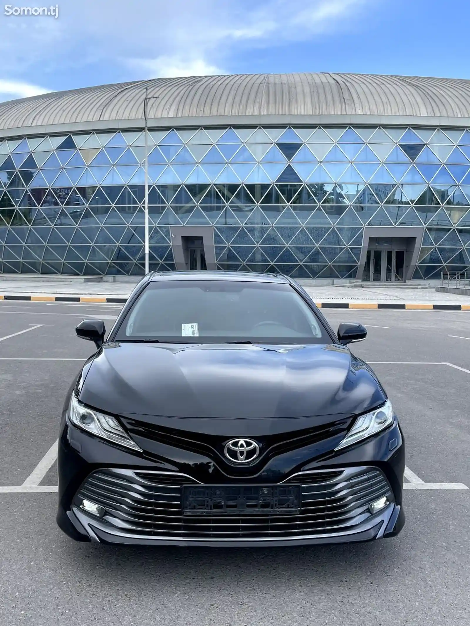 Toyota Camry, 2019-1