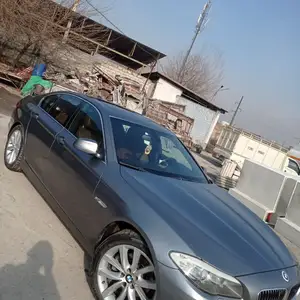 BMW 5 series, 2011