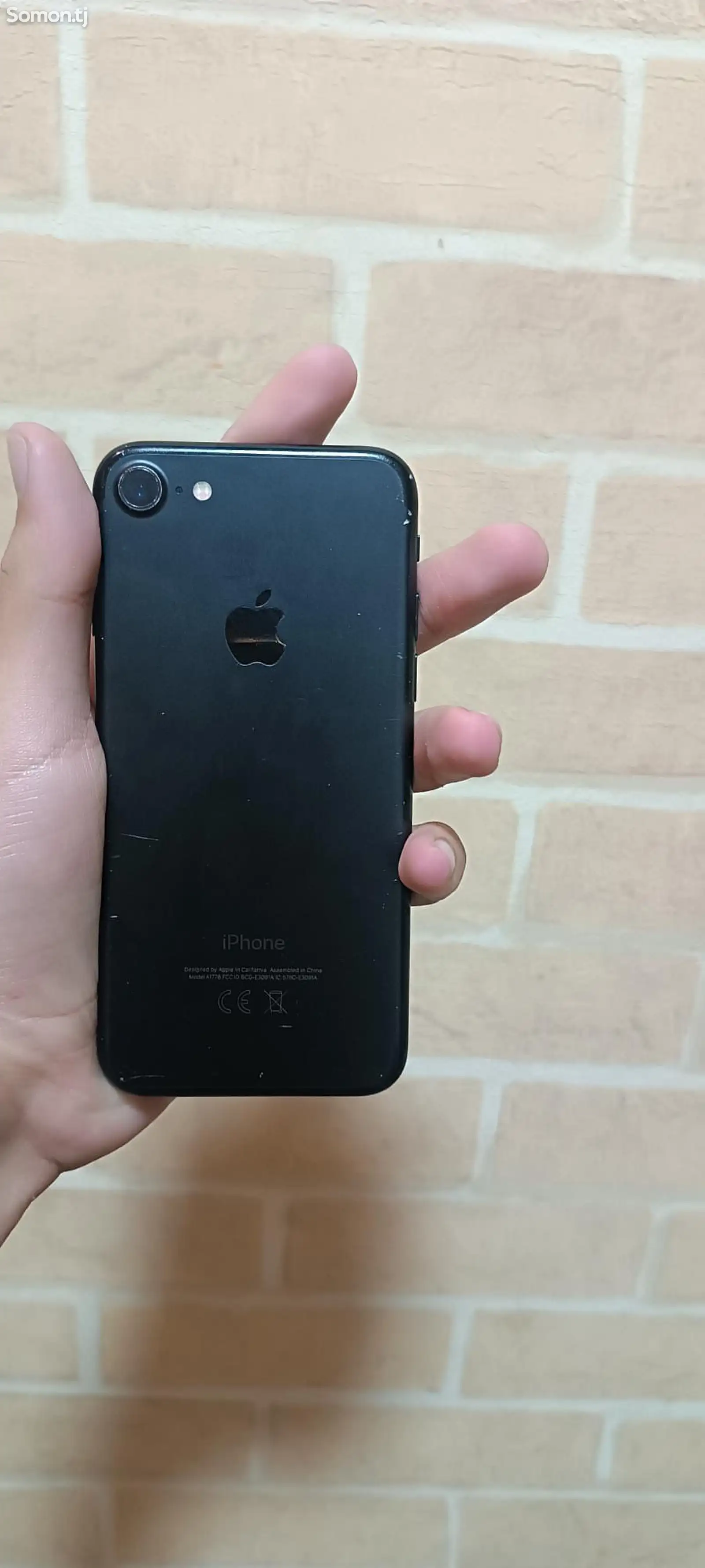 Apple iPhone 7, 32 gb-1